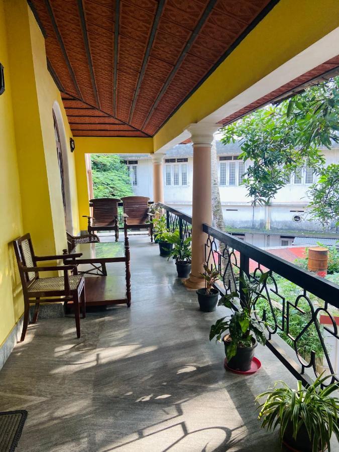 Kochi Ballard Bungallow מראה חיצוני תמונה